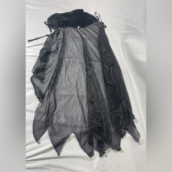 Costume Vampire Cape Halloween Black Glitter Sparkle Cape w/ Fur Collar Sz Med - Picture 3 of 5
